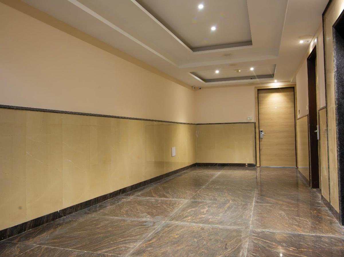 Hotel Ivy Plaza Luxury นิวเดลี ภายนอก รูปภาพ