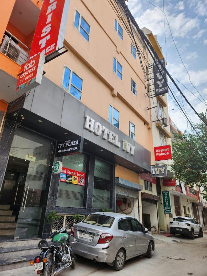 Hotel Ivy Plaza Luxury นิวเดลี ภายนอก รูปภาพ