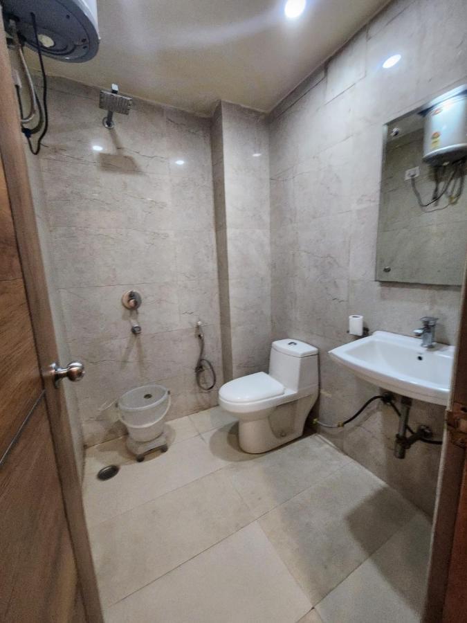 Hotel Ivy Plaza Luxury นิวเดลี ภายนอก รูปภาพ